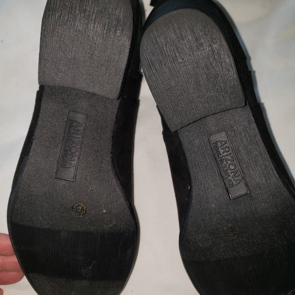 Arizona Black ankle booties size 8 - Picture 6 of 7